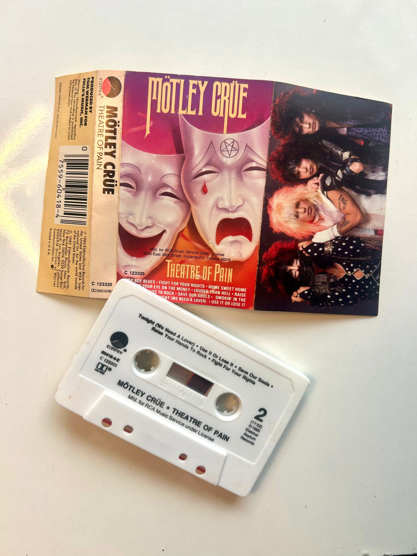 Motley Crue, Theatre of Pain