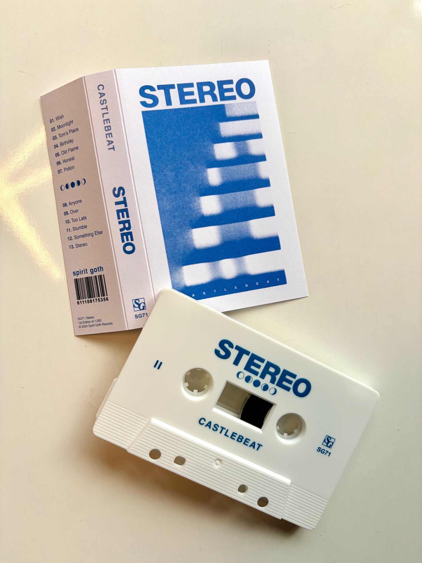 Castlebeat, Stereo