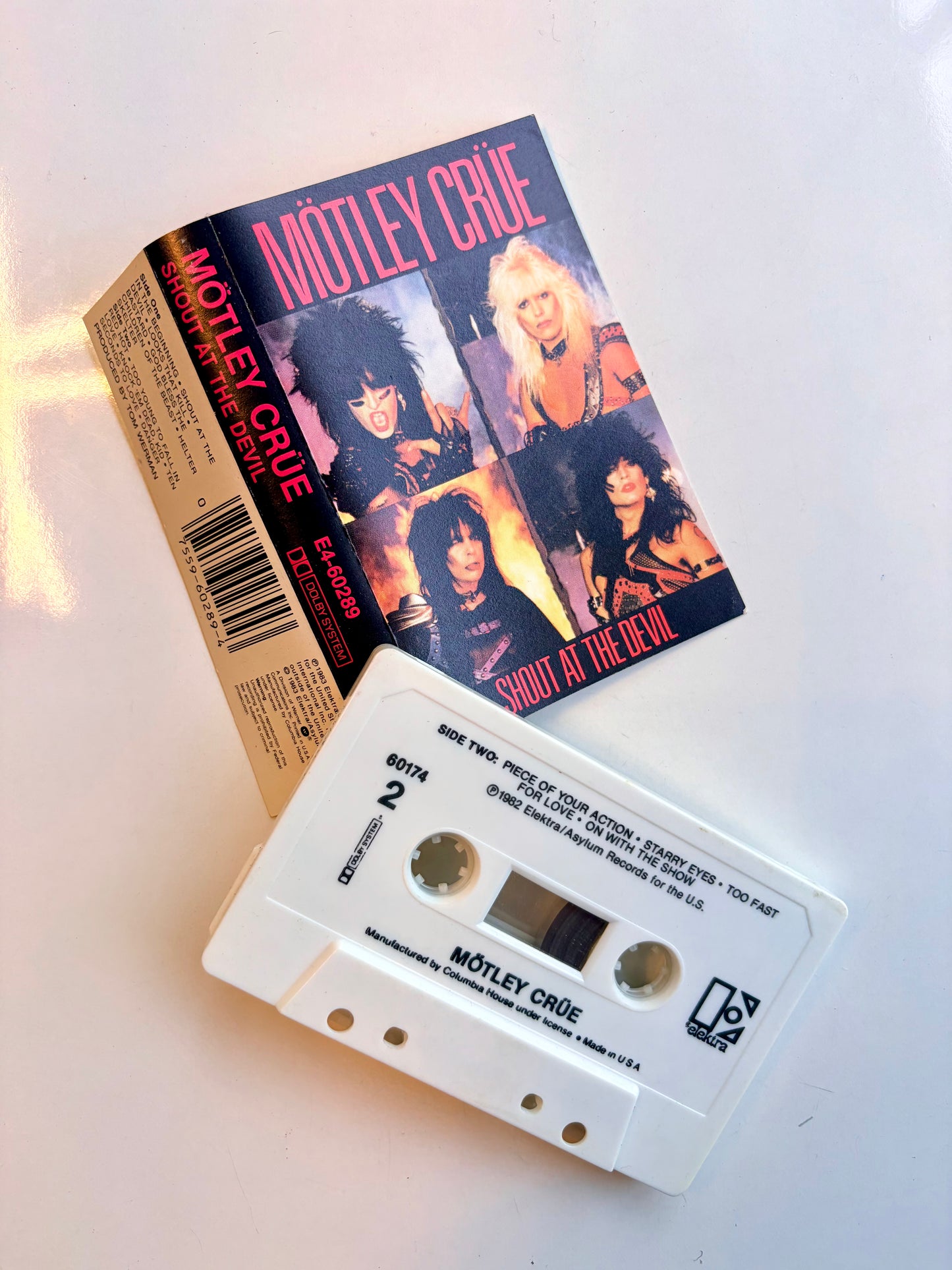 Motley Crue, Shout At The Devil
