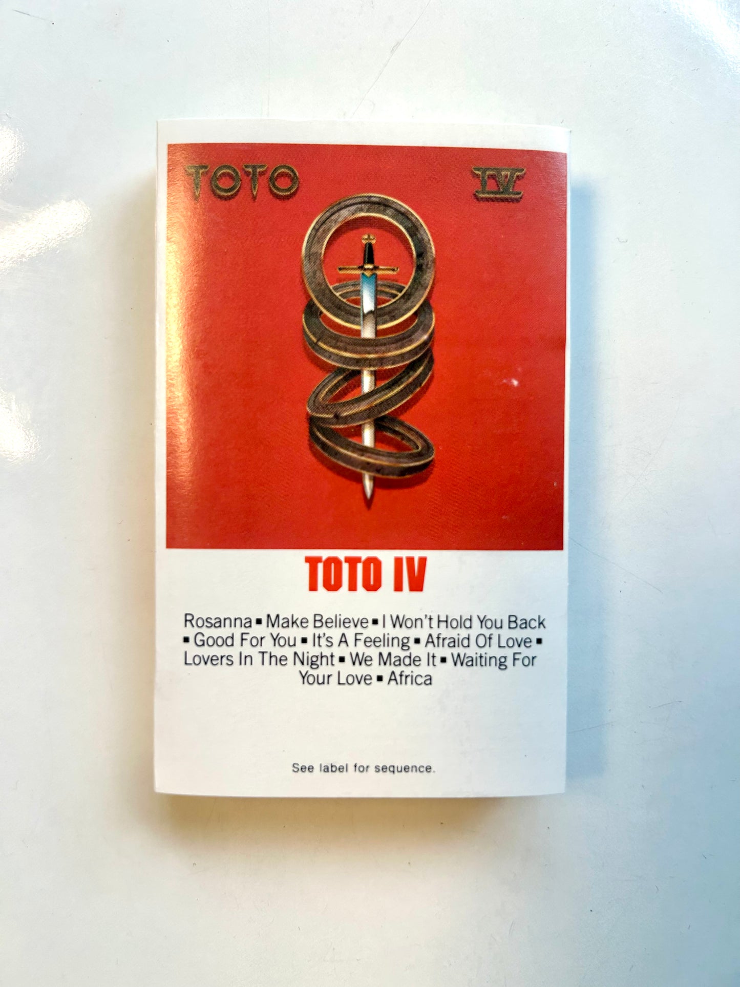 Toto, IV