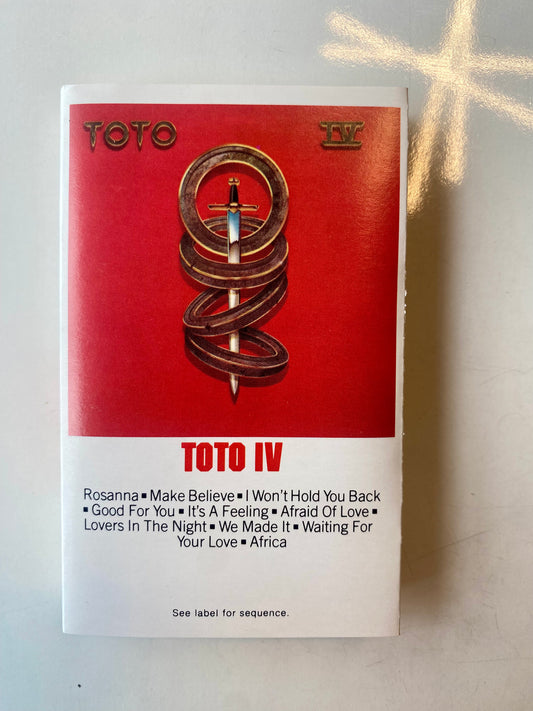 Toto, IV