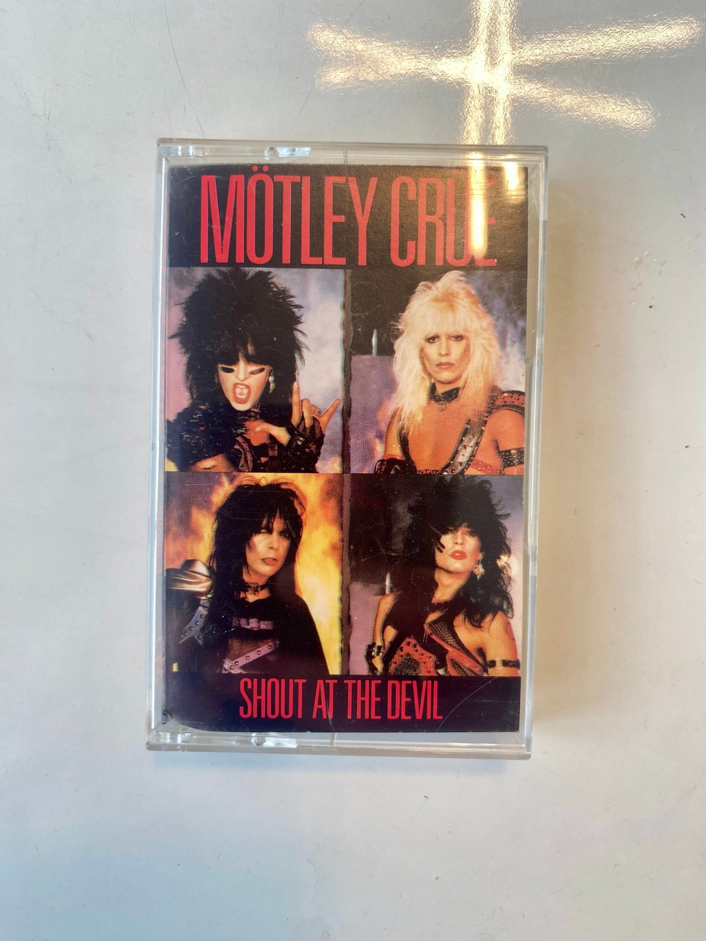 Motley Crue, Shout At The Devil