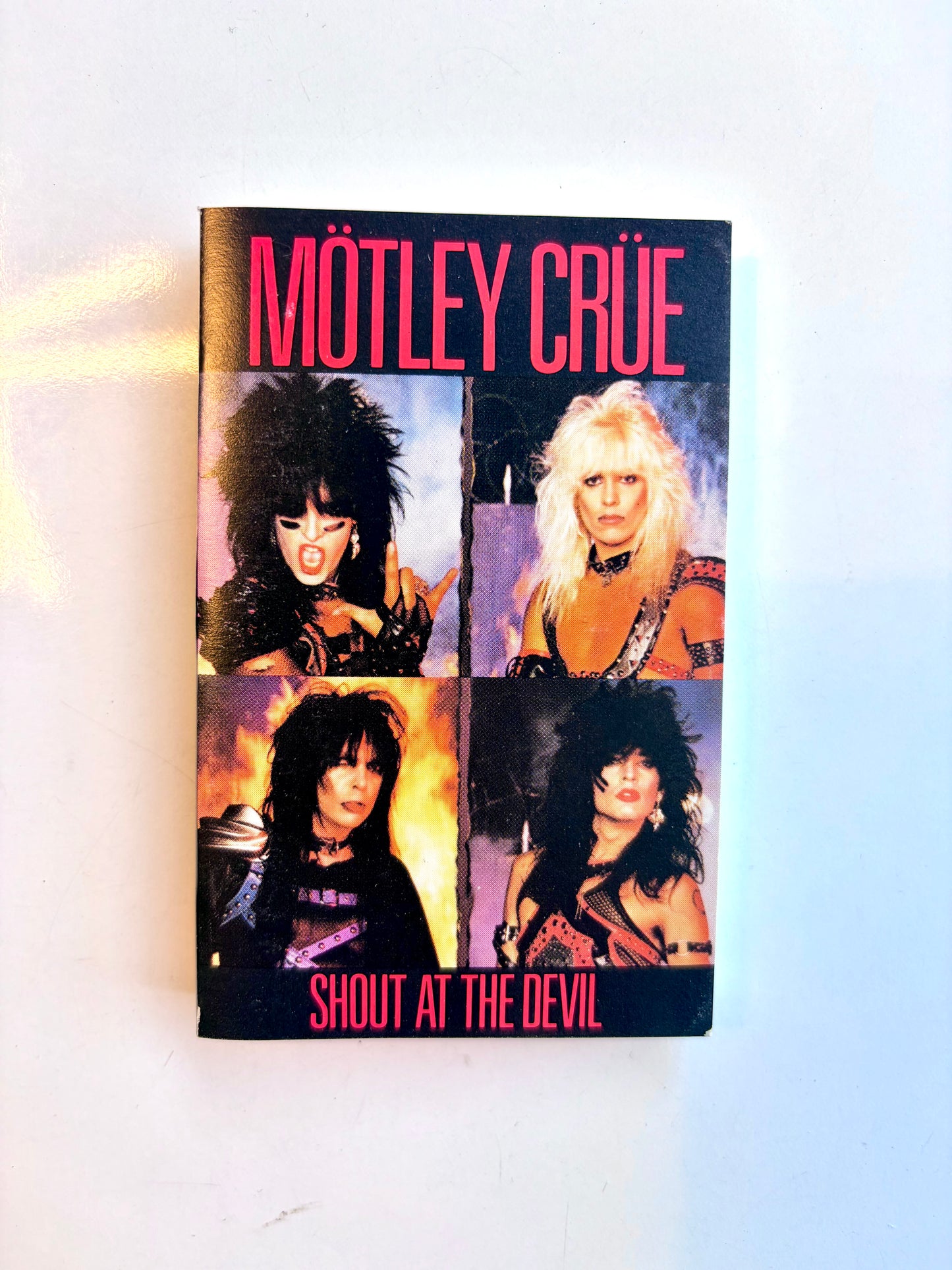 Motley Crue, Shout At The Devil