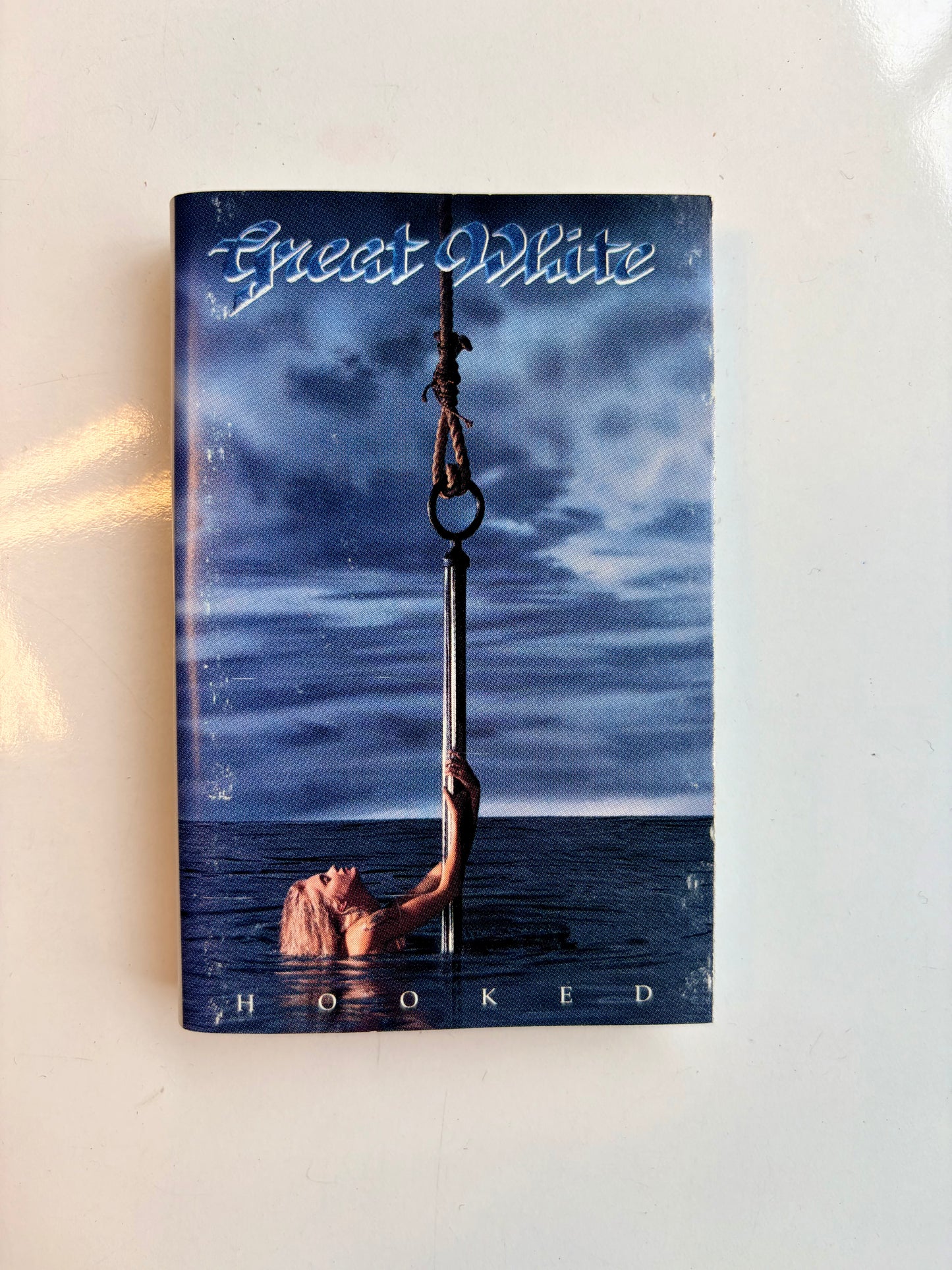 Great White, Hooked