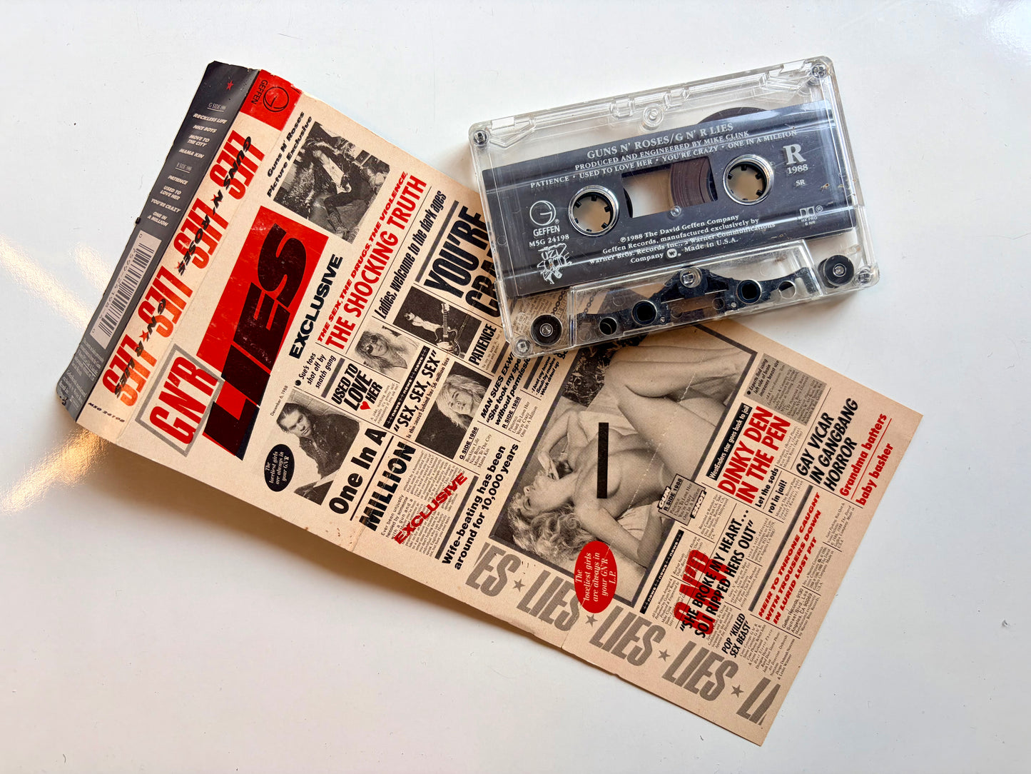 Guns N' Roses, Lies