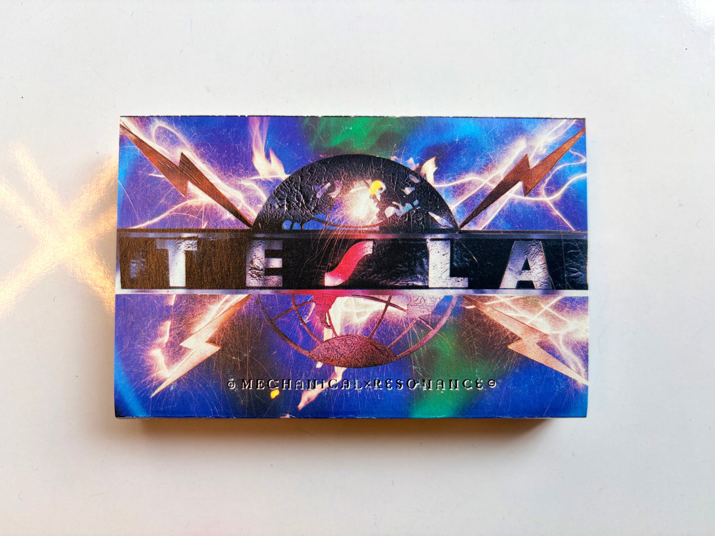 Tesla, Mechanical Resonance